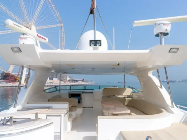 101ft Yacht in Dubai Marina