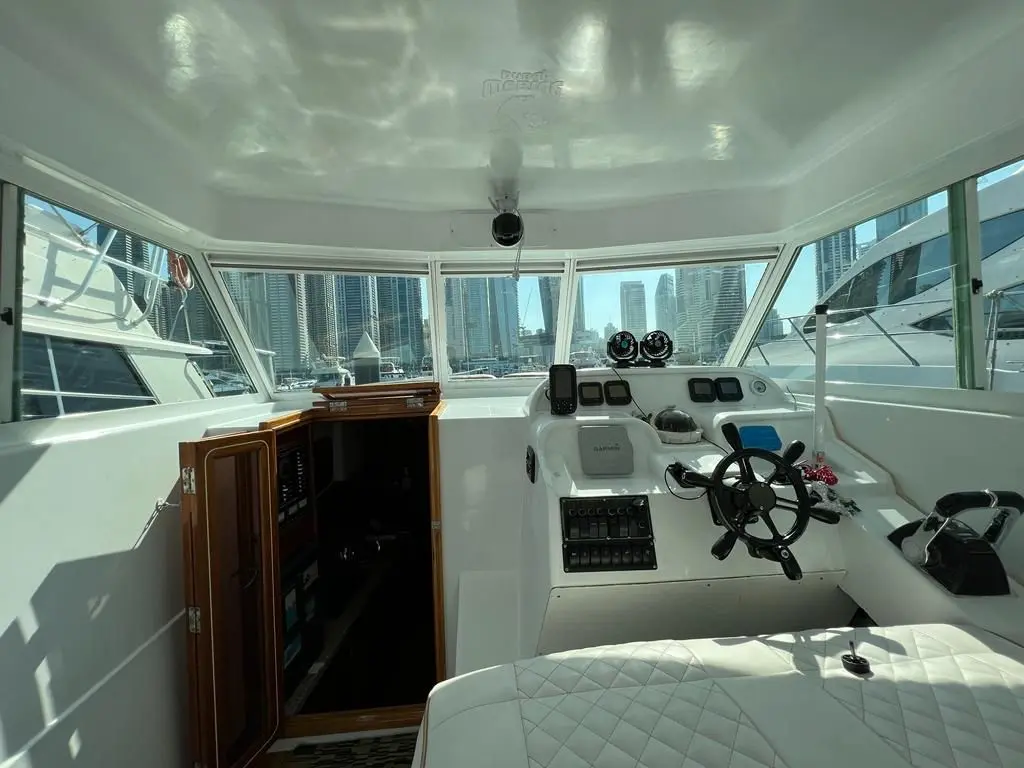 40ft yacht – deck view