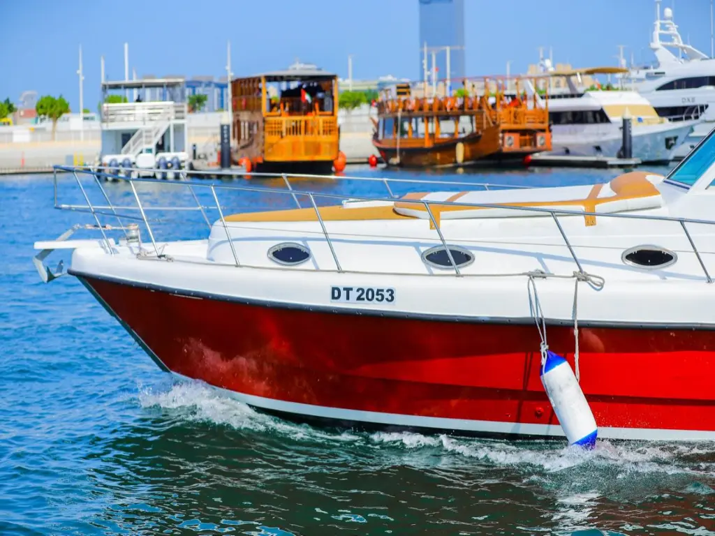 40ft yacht – cruising view