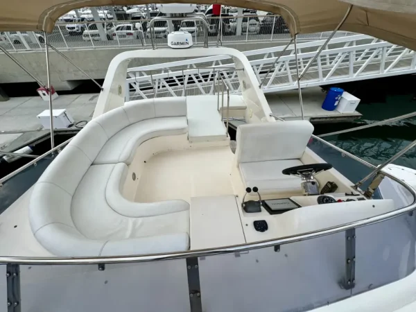 42ft yacht – side view