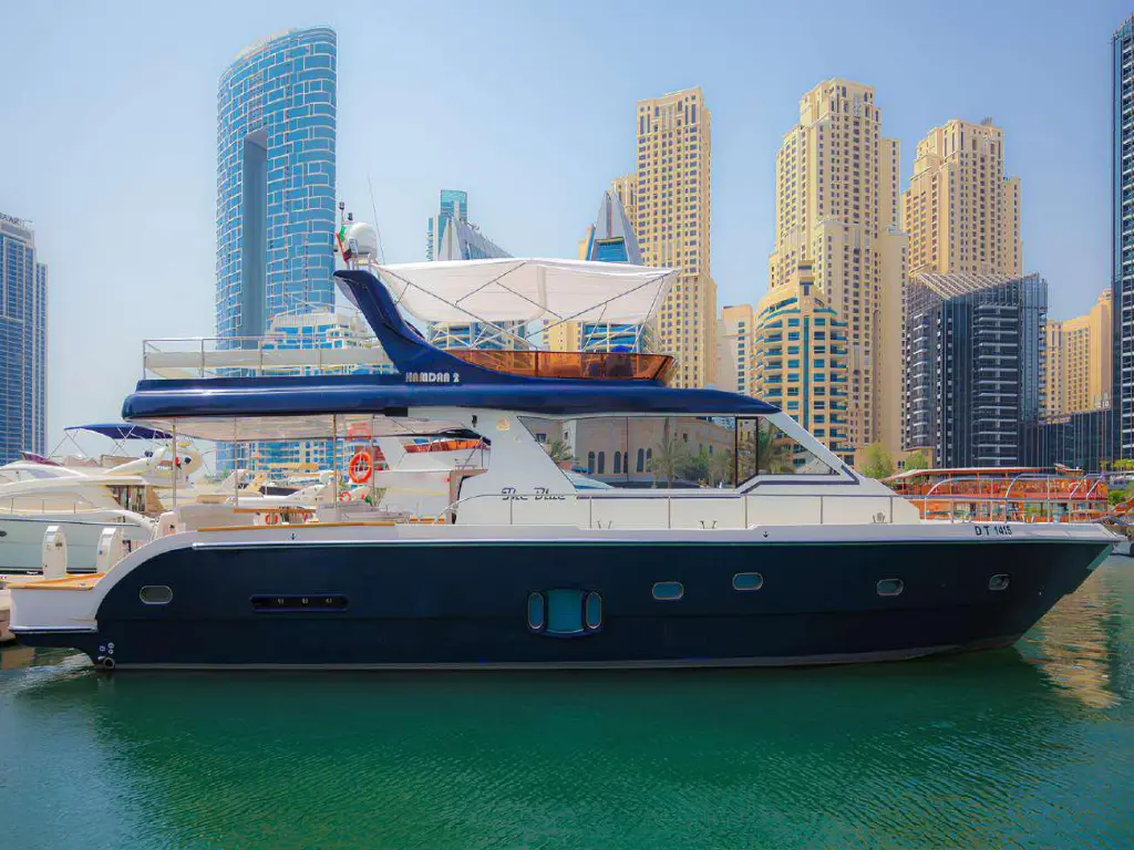 65ft yacht – cruising view