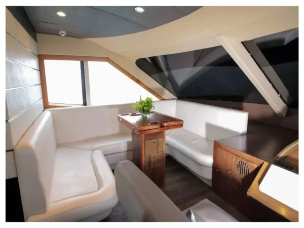 95ft yacht – cruising view