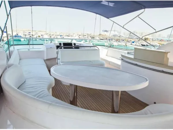 88FT Majesty Yacht Rental in Dubai Marina