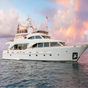 110Ft Yacht